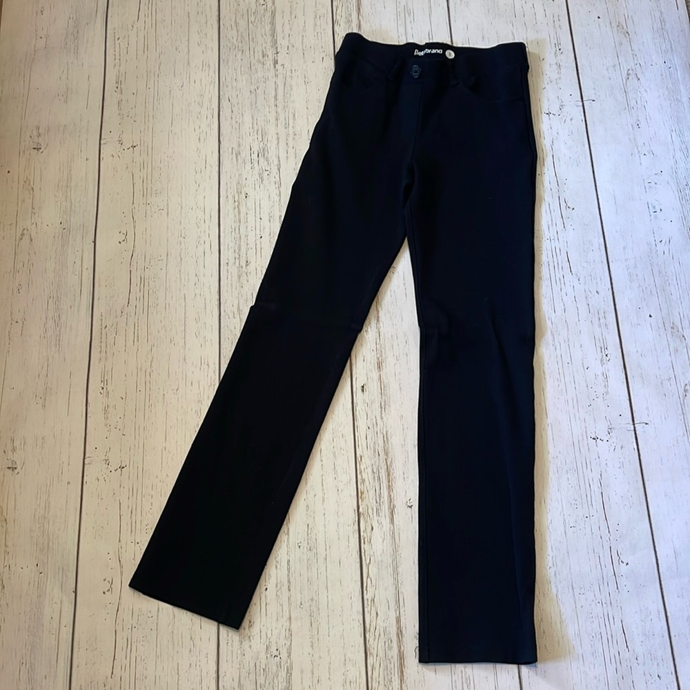 Betabrand 7 pocket straight leg yoga pants
